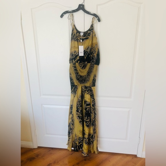 Halston Heritage Silk Maxi Dress - Picture 6 of 9